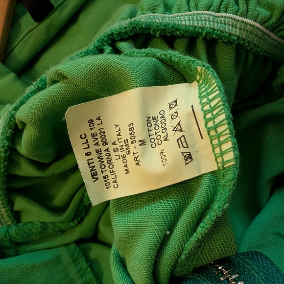 Green Short Sleeve Romper with Belt - Picture 4 of 4